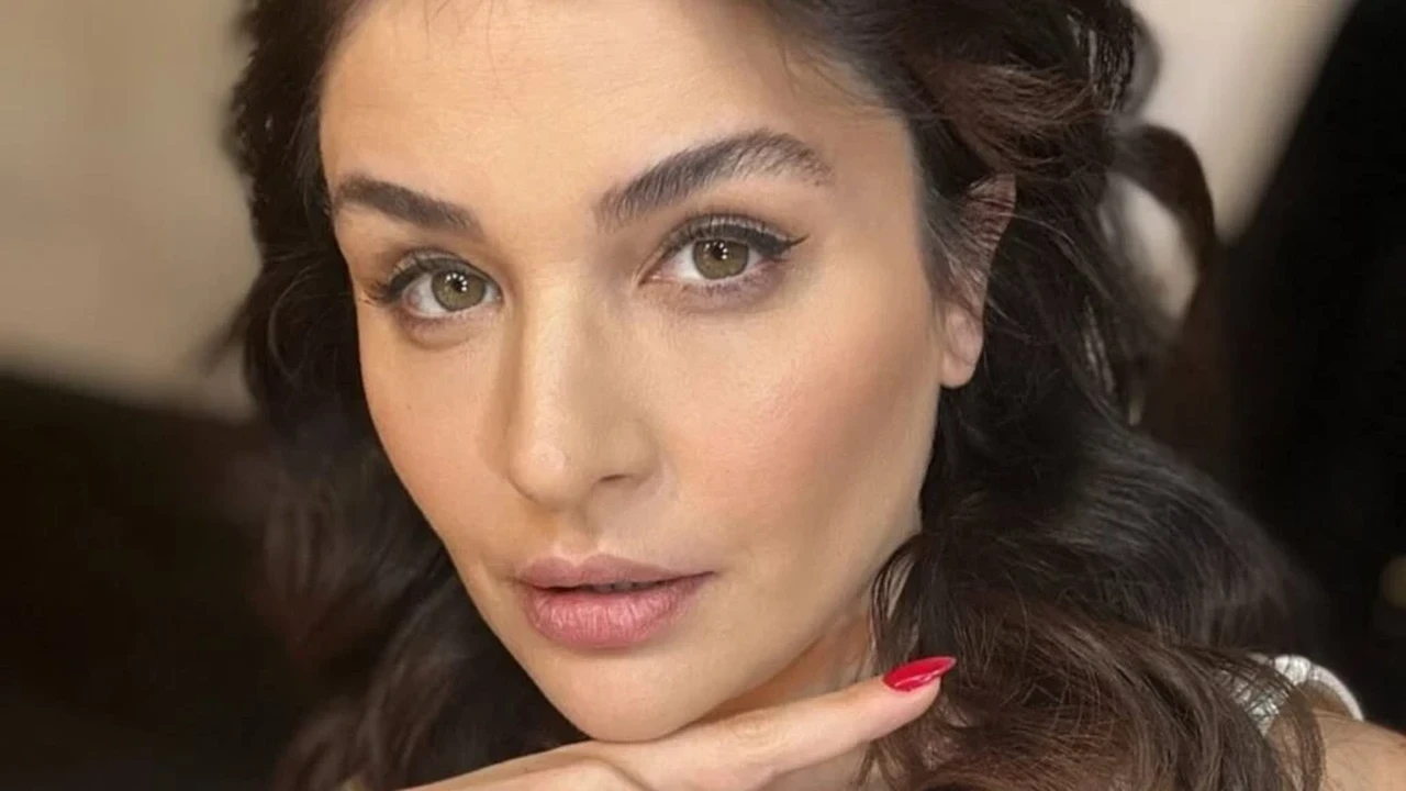 Gonca Vuslateri, 'Yılın En İyi Kadın Oyuncusu' ödülünü kimin adıyla aldı? Şaşırtan detaylar