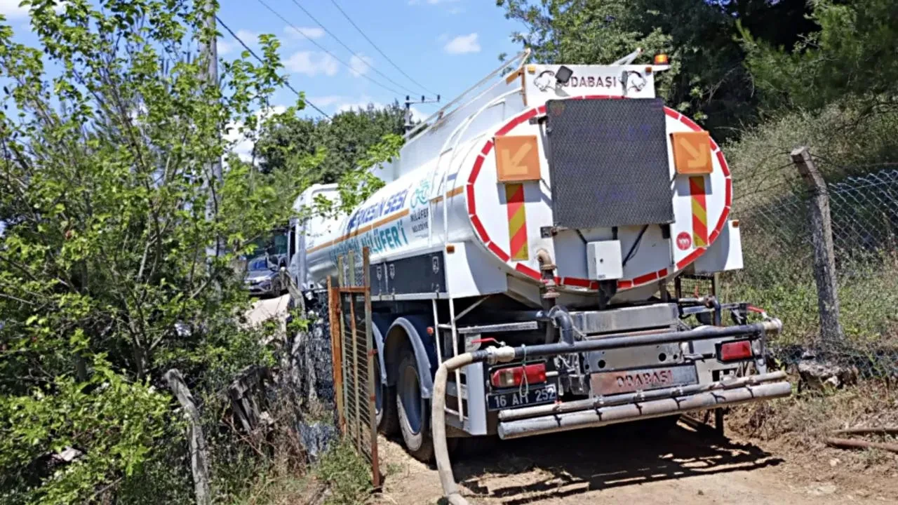 Bursa Dağyenice Mahallesinde anız yangını kontrol altına alındı
