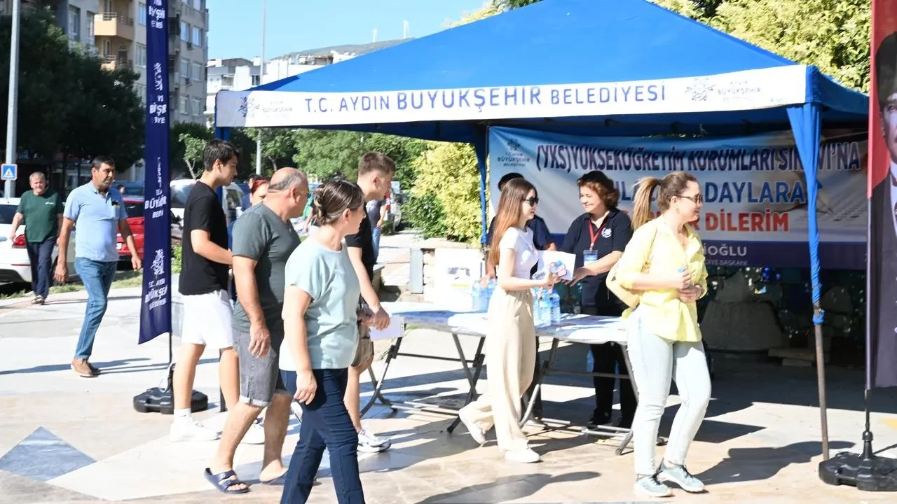 Başkan Çerçioğlu YKS öğrencilerine destek olmaya gitti