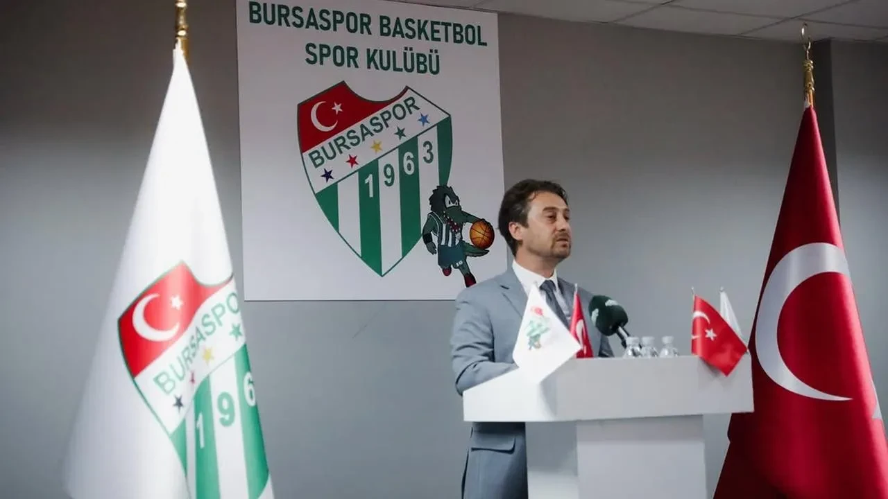 Bursaspor Basketbol yönetimi genel kuruldan güvenoyu aldı