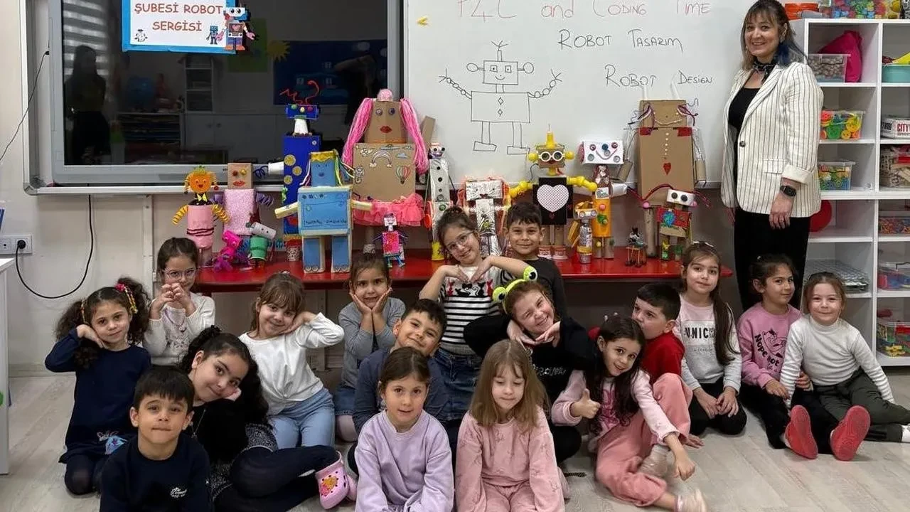 İzmir ve Romanya öğrencileri kodlama ile felsefeyi keşfediyor