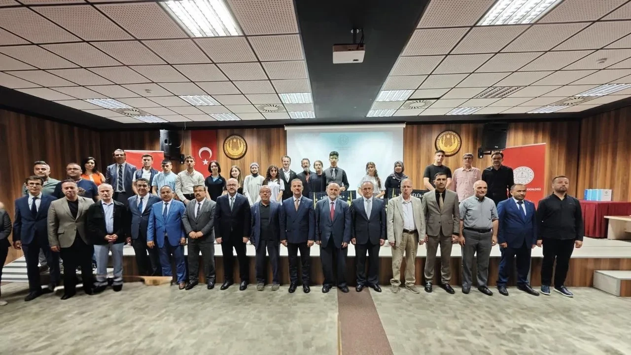 Liseli şairler İsmail Hakkı Bursevi için yarıştı