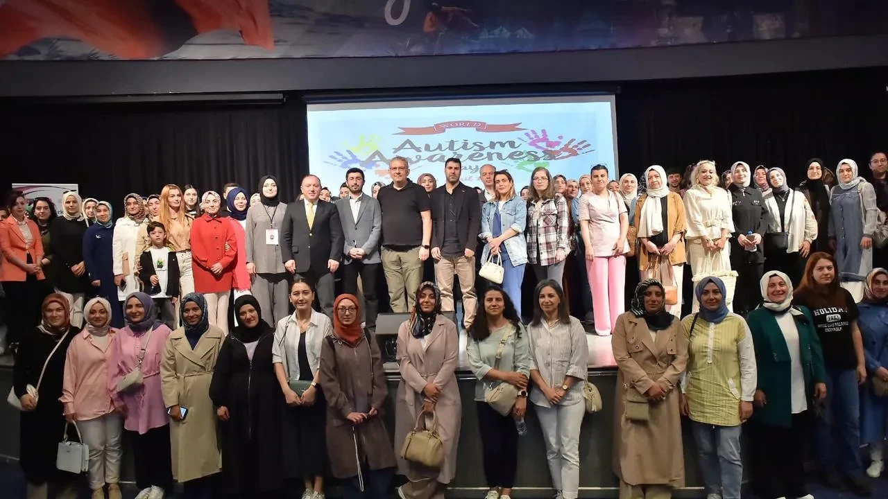 Erzurum öğretmenleri otizm eğitiminde buluştu