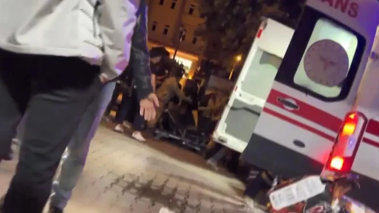 Karsta husumetli iki kişi arasında silahlı kavga yaşandı