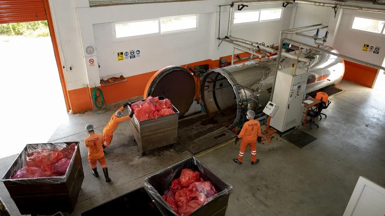 Mersinde tıbbi atıklar çevre dostu şekilde bertaraf ediliyor