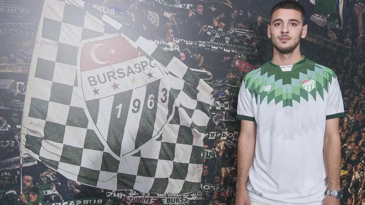 Bursaspor Vakıfköy altyapısından dört futbolcu takıma katıldı
