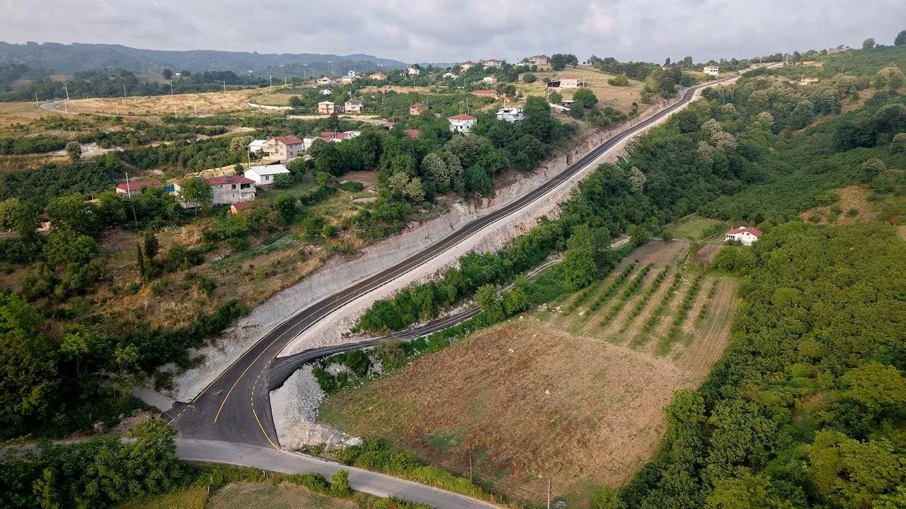 Sakarya Karasu mahallelerine yeni grup yolu açıldı