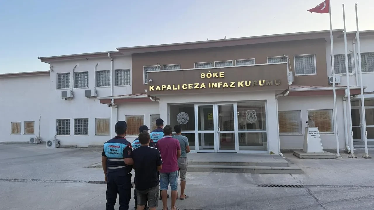 Didim'de tarihi eser arayan kaçak kazıcılar yakalandı