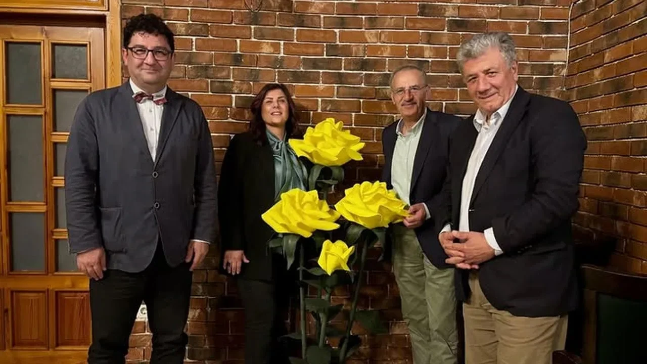 Başkan Çerçioğlu Aydın Kitap Fuarında yazarlarla buluştu