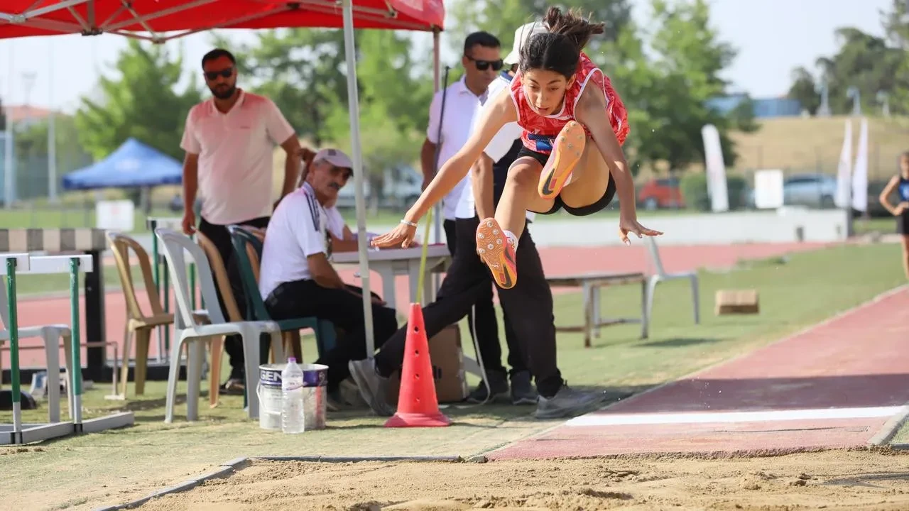 Anadolu Yıldızlar Ligi Denizli Atletizm Şampiyonası başladı