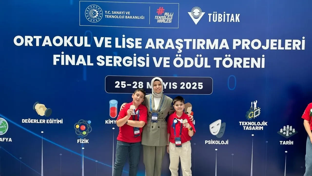 Düzceli öğrenciler TÜBİTAK yarışmasında iki ödül kazandı