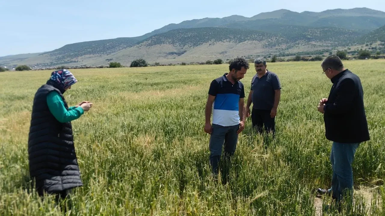 Karapınar Ziraat Odası sel mağduru çiftçileri ziyaret etti