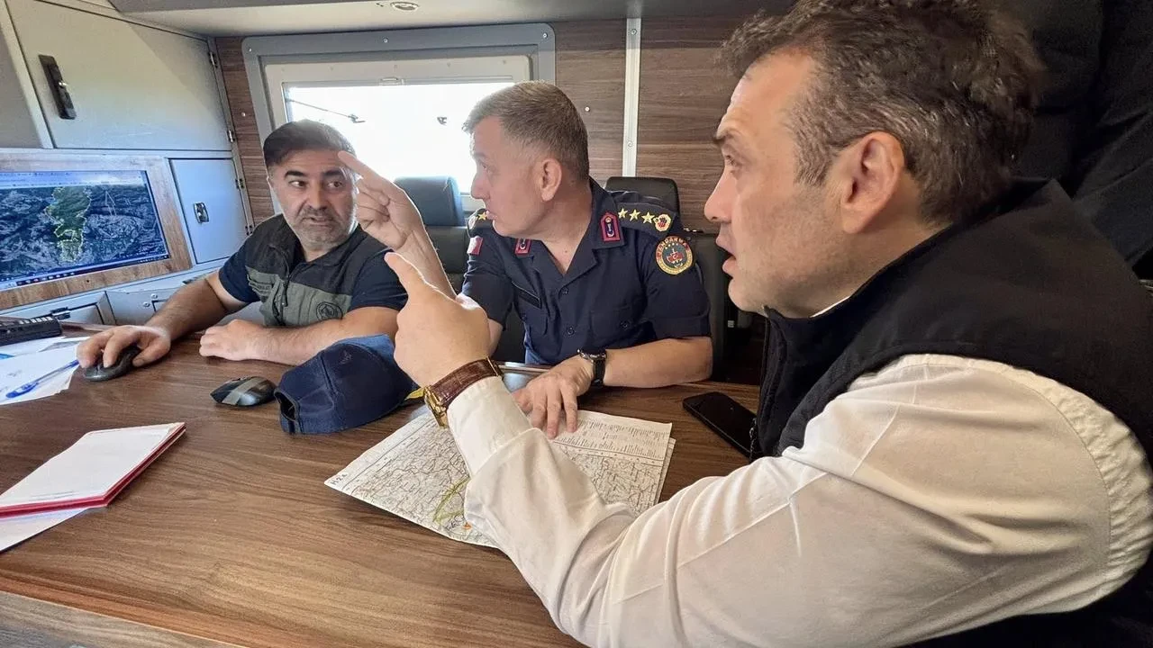 Vali Sözer Bilecik ve Sakarya yangınını inceledi