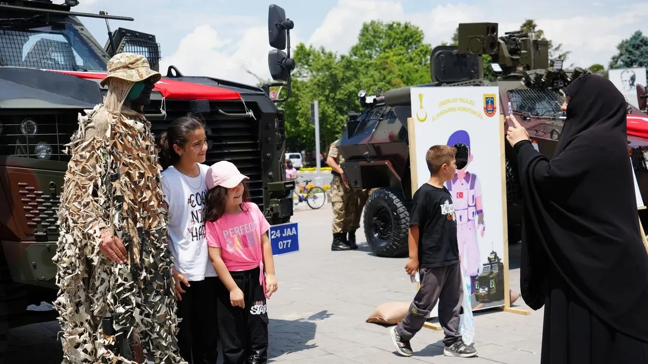 Jandarma Teşkilatı Erzincanda görkemli törenle kutlandı