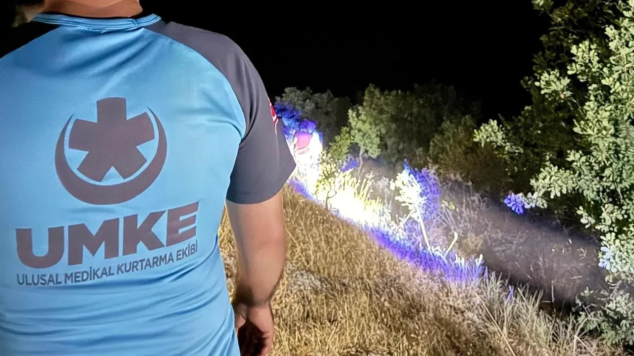 Pervari köyünde hayvan otlatan çocuk kayalıktan düştü