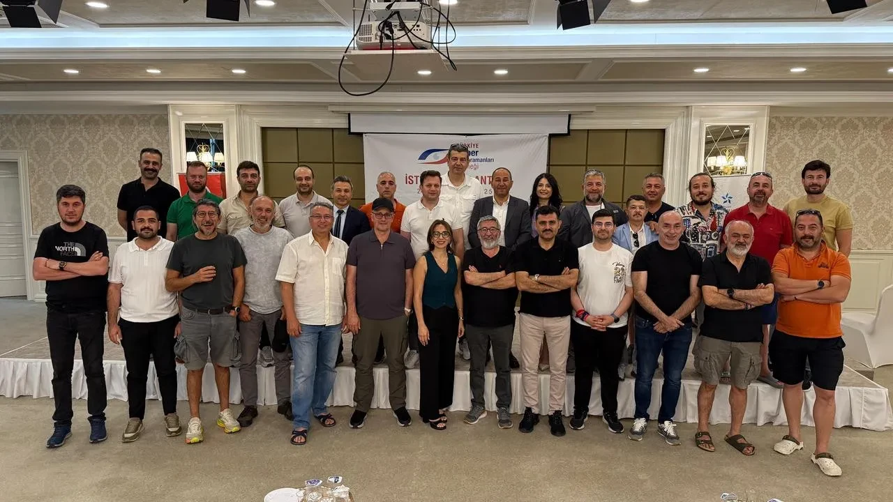 Haber kameramanları Afyonkarahisarda çözüm için buluştu