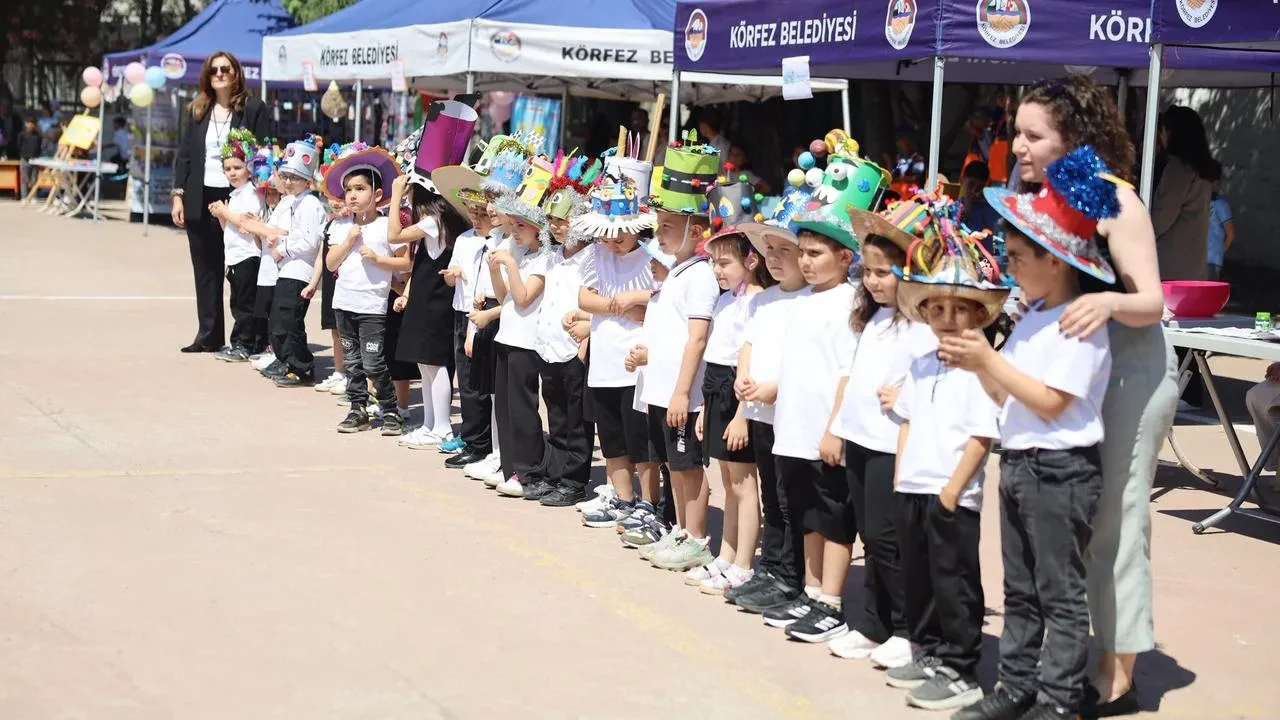 Körfez öğrencileri geri dönüşüm projeleriyle göz doldurdu