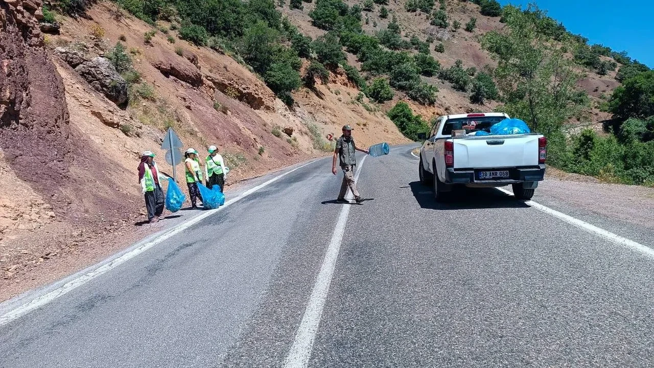 Munzur Vadisi Milli Parkı çevre temizliğine kavuştu