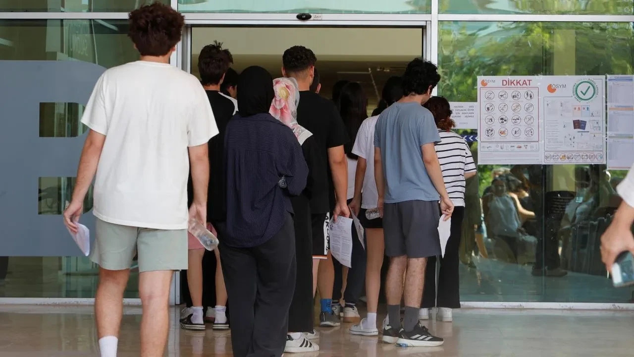 İstanbul Mahmutbey Mecidiyeköy Metro Hattı Hizmete Açıldı