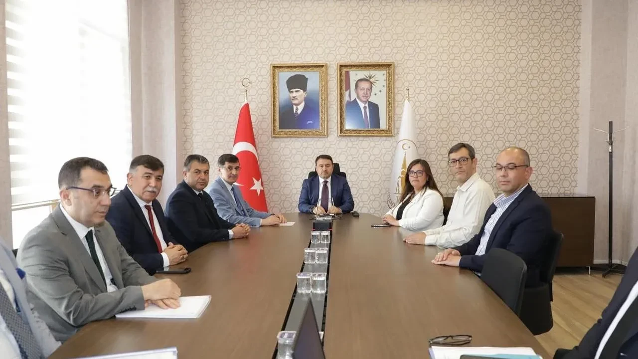 Kütahya Valiliği sahipsiz hayvanlar için harekete geçti