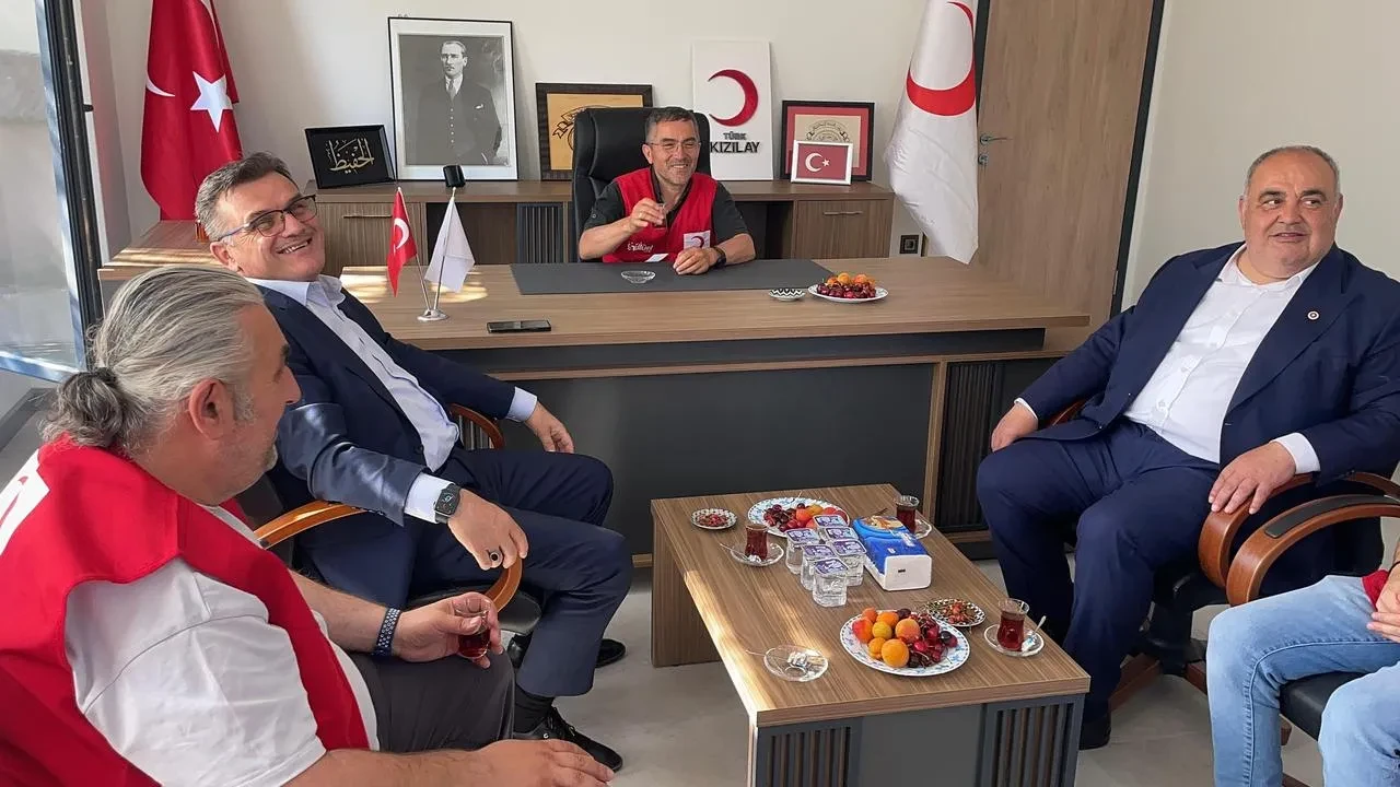 Milletvekili Aldatmaz Bartın Kızılay binasını inceledi