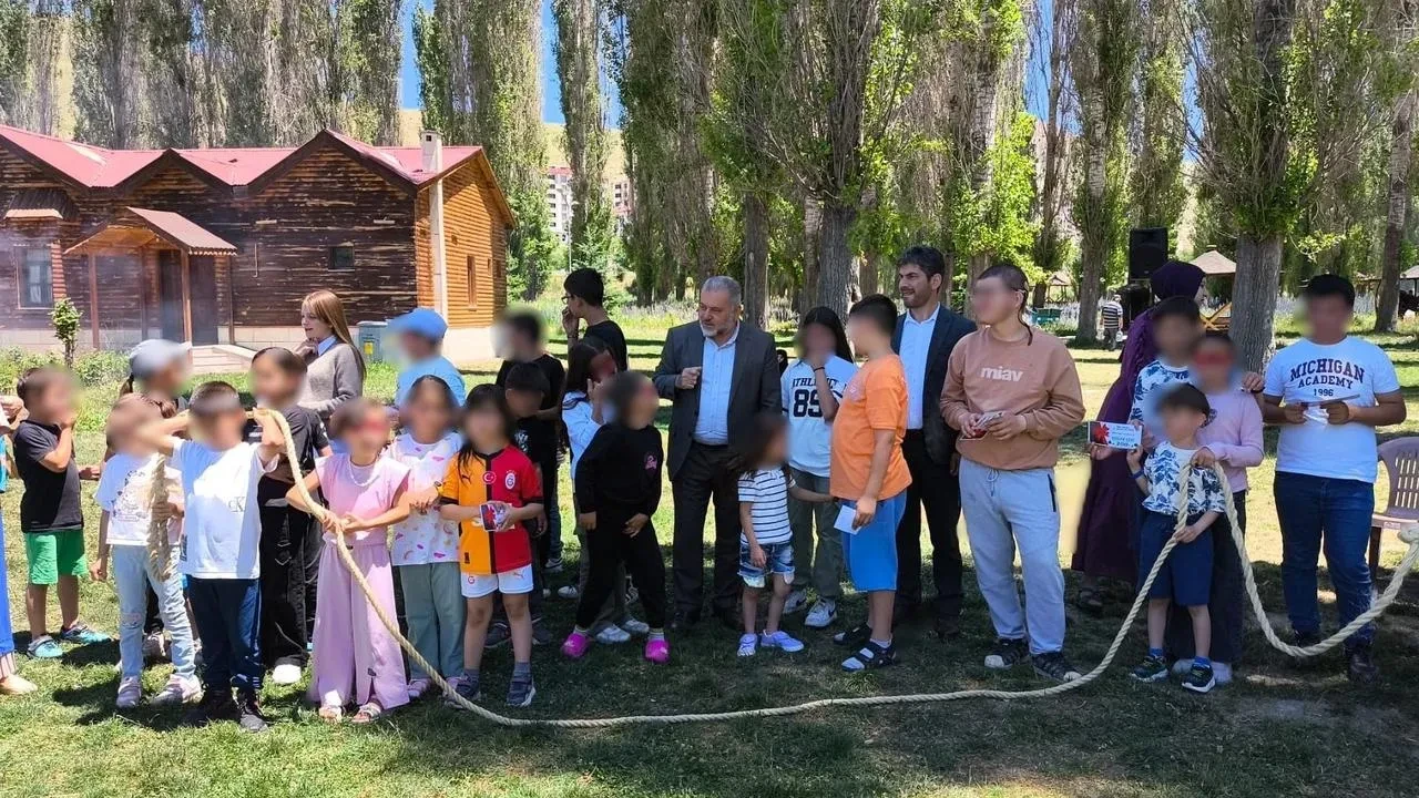 Bayburt yetim çocuklar için özel piknik düzenlendi