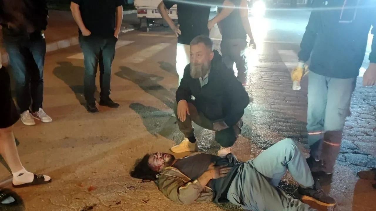 Erzincanda motosiklet ve minibüs Sultan Melikte çarpıştı