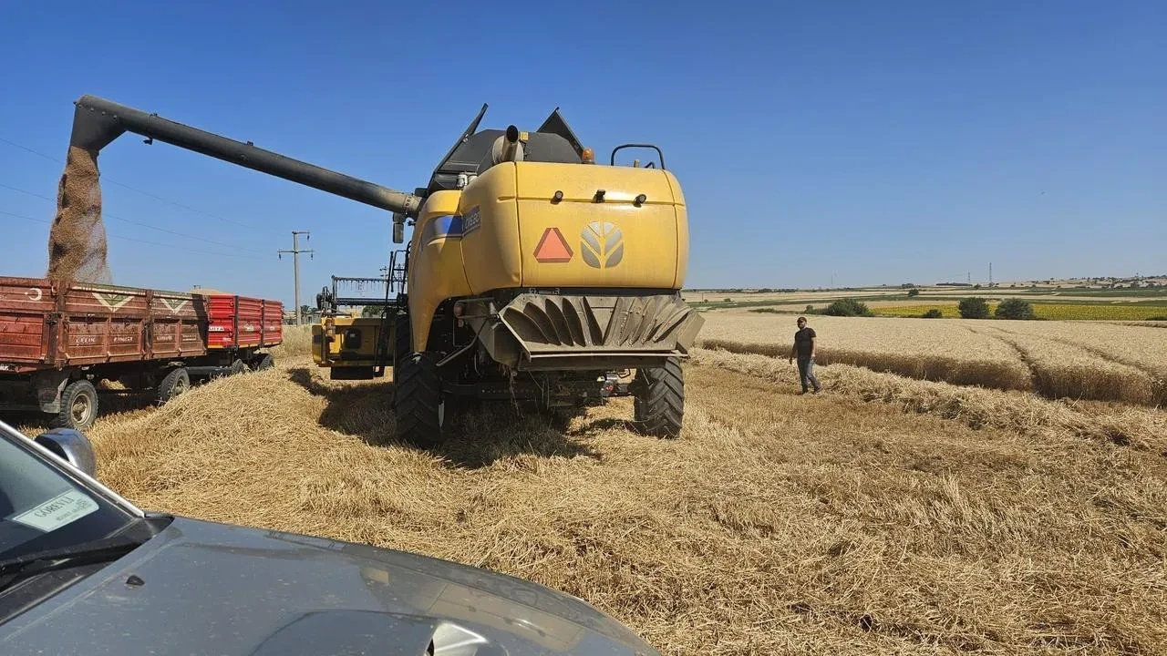 Keşan tarım ekipleri hasat makinelerini sıkı denetliyor