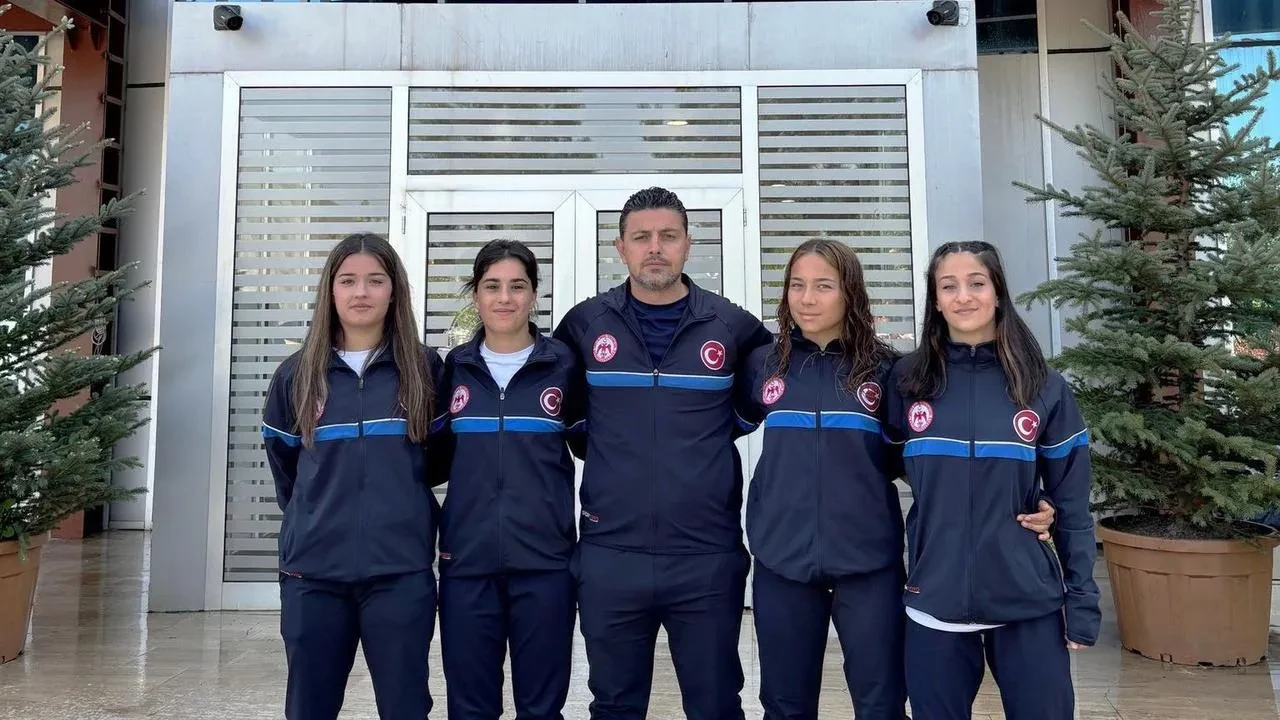 Körfezli kadın ragbiciler Milli Takım kampında buluştu