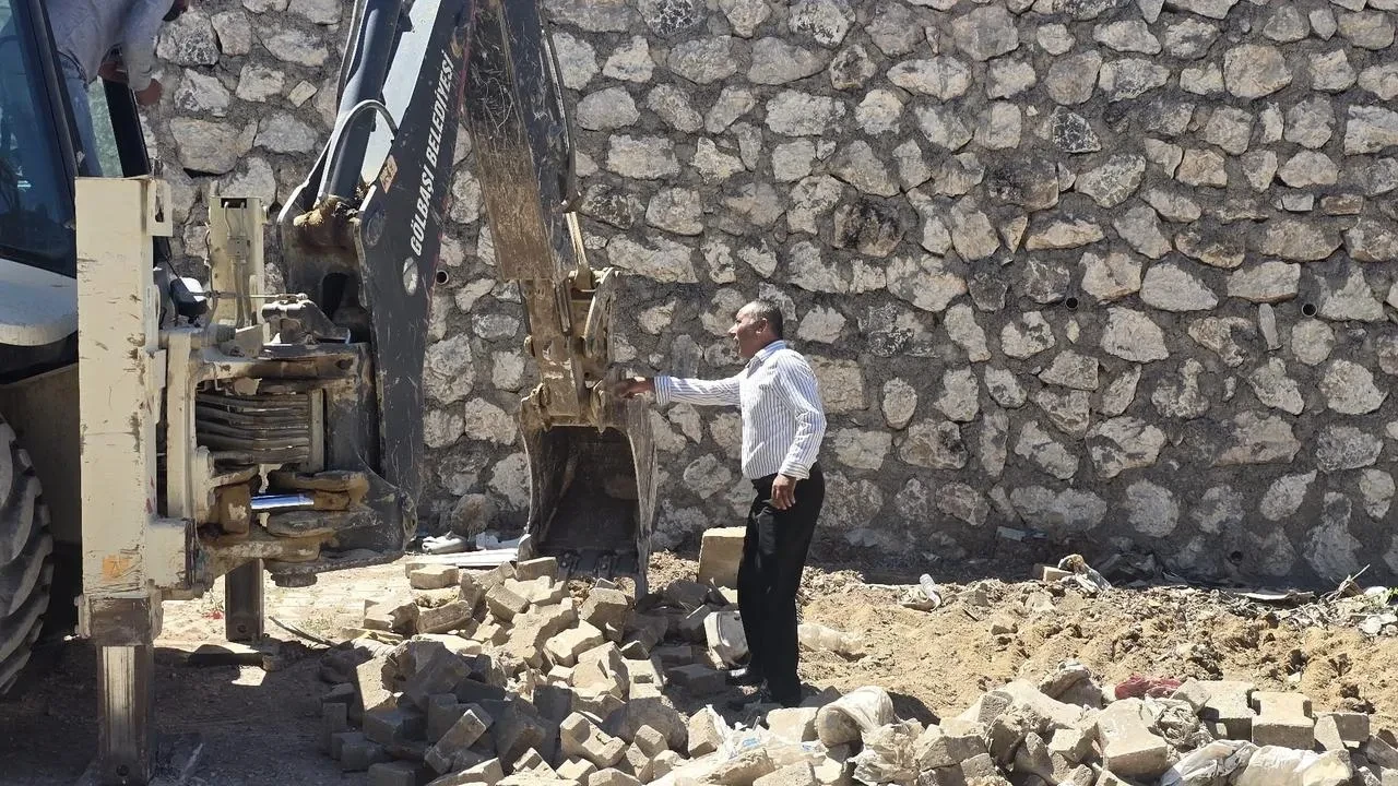 Başkan Coşkun Gölbaşı Sanayi Sitesi tadilatını inceledi