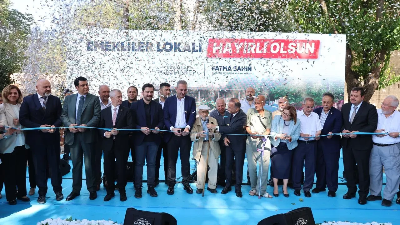 Gaziantep Büyükşehir Belediyesi emekliler için lokal açtı