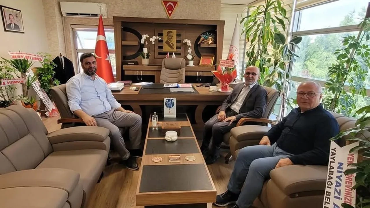 Müftü İmamoğlu Gençlik Spor İl Müdürünü ziyaret etti