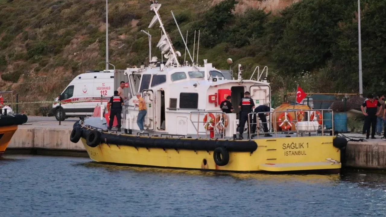 Çanakkale Kumkale Balıkçı Barınağında sağlık botu patladı