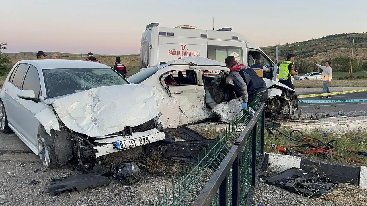 Yozgatta evli çift Çalatlı kavşağında hayatını kaybetti