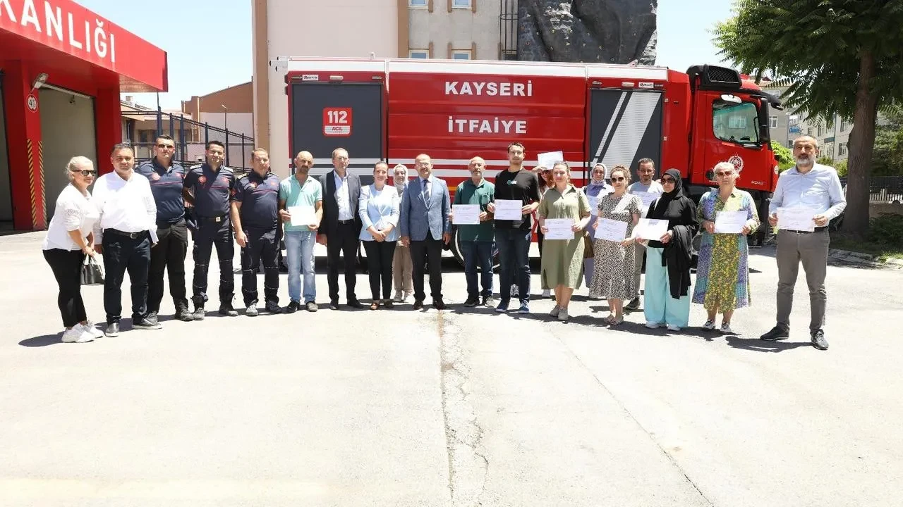 Kayseri Büyükşehir Belediyesi afet eğitimlerini başarıyla tamamladı