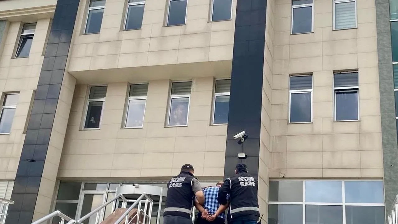 Karsta 15 yıllık aranan cinayet zanlısı yakalandı
