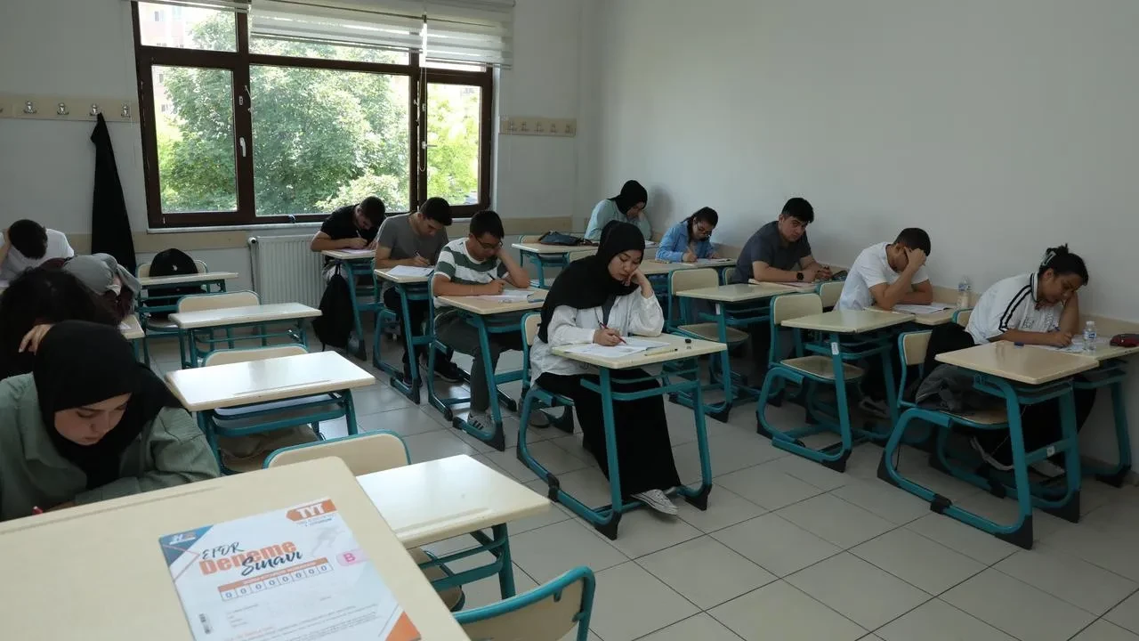 KAYMEK yaz kampında öğrenciler zeka geliştiriyor