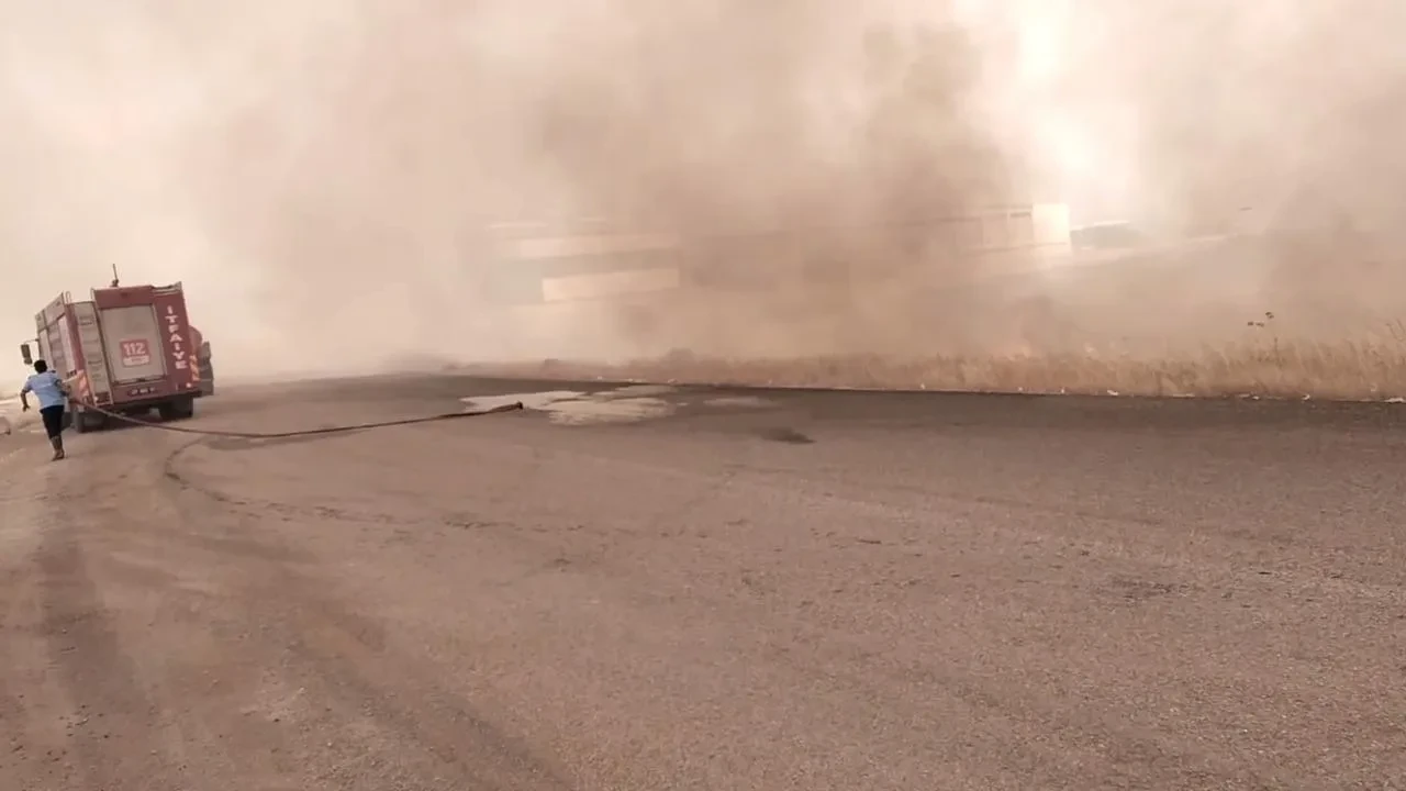 Gaziantep İslahiye anız yangını 10 saatte söndürüldü