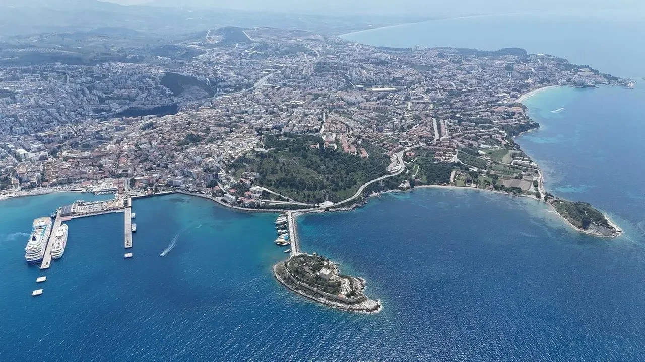 Yılancı Burnu Höyüğünün binlerce yıllık tarihi keşfediliyor