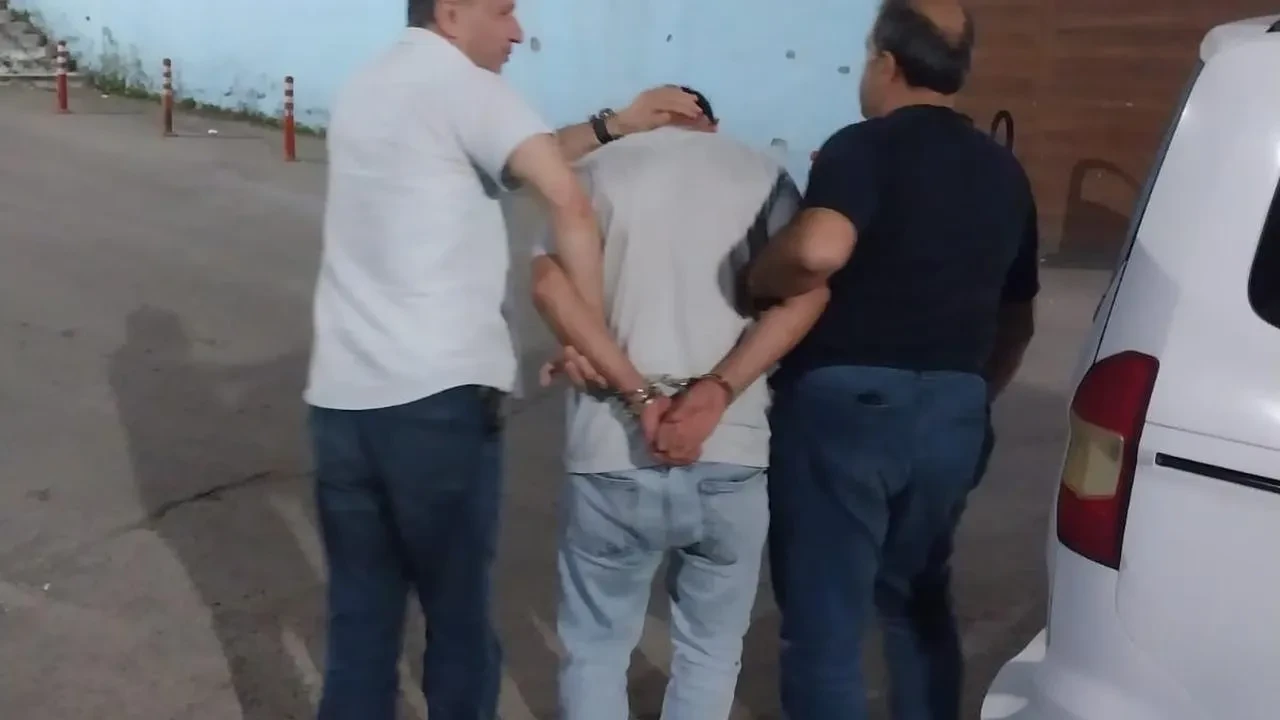 Bartında sosyal medyada çocuk istismarcısı yakalandı tutuklandı