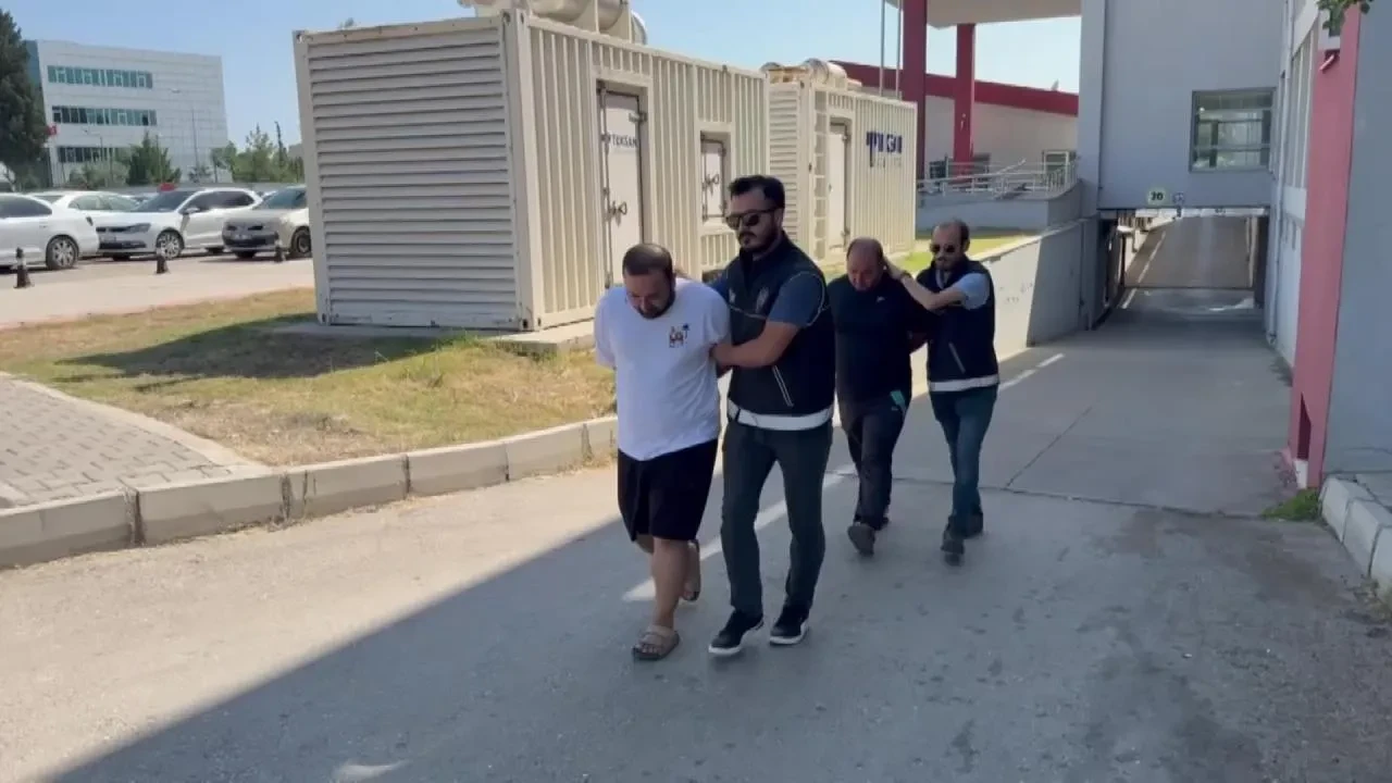 Adanada milyon liralık kaçak sigara operasyonu yakalandı