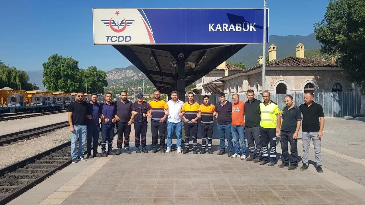Demiryol İş Karabük işçileri adil ücret istiyor