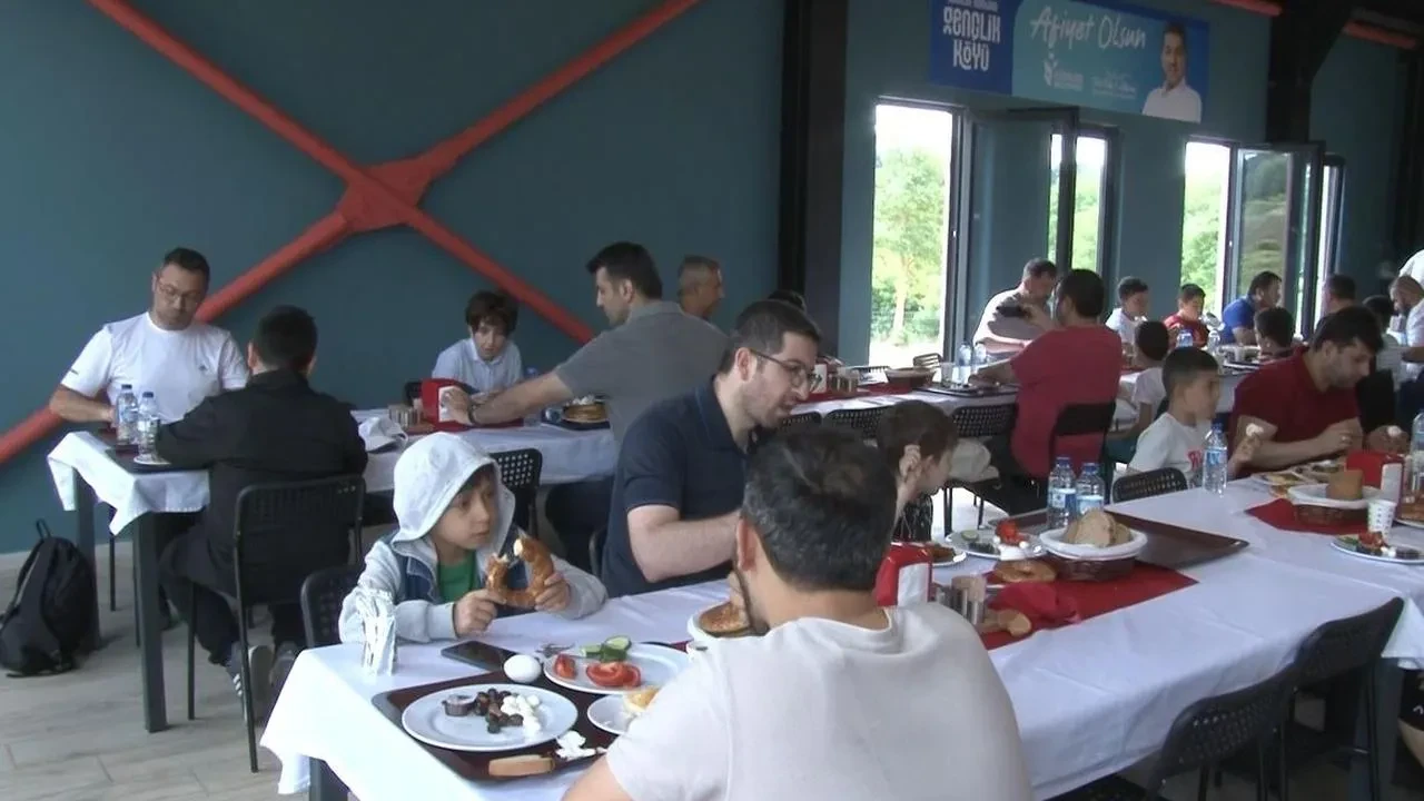 Esenler Belediyesi baba oğul doğa kampı düzenledi