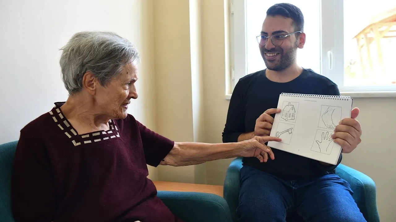 Tepebaşı Belediyesi Alzheimer hastalarına umut ışığı oluyor