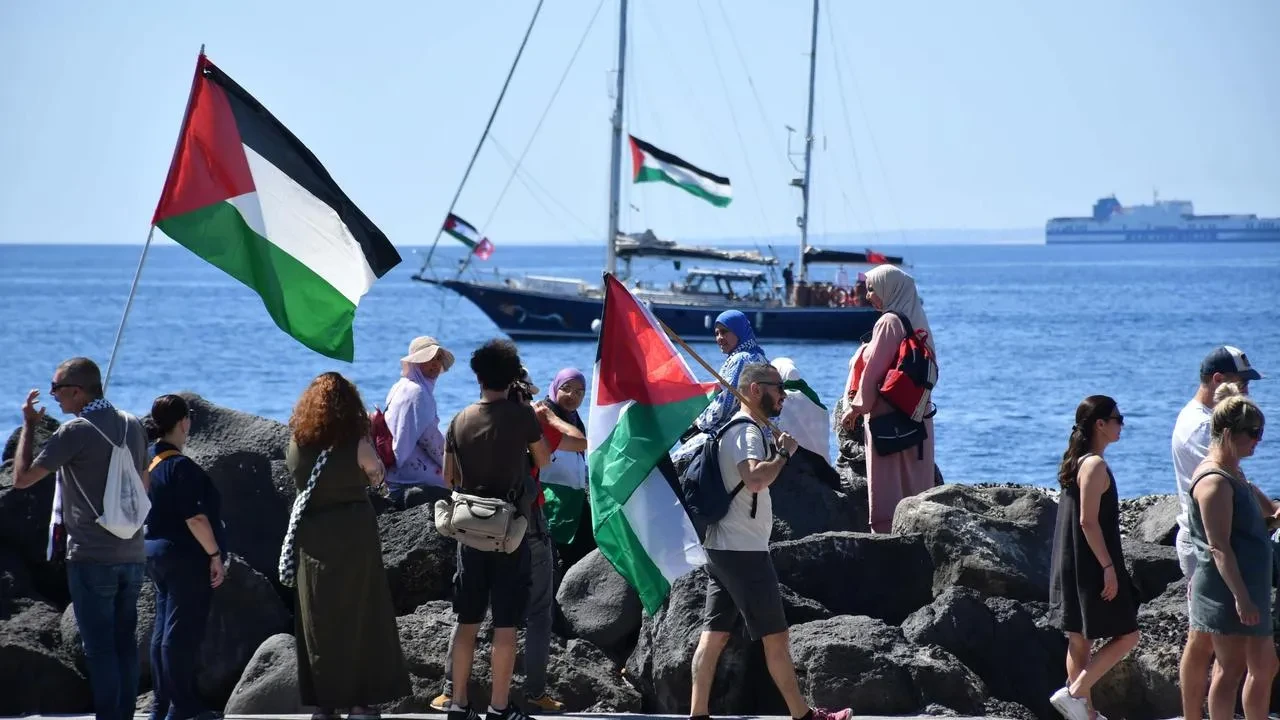 Greta Thunberg ve aktivistler Gazze ablukasını kırıyor