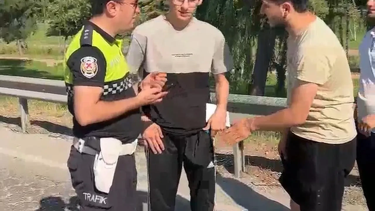 Bursada kaza yapan öğrenciyi polis sınava yetiştirdi