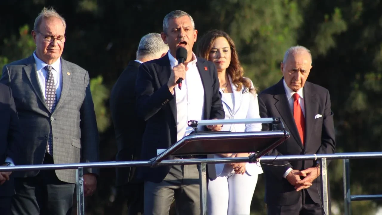 Özgür Özel ABD İran saldırılarını sert eleştirdi