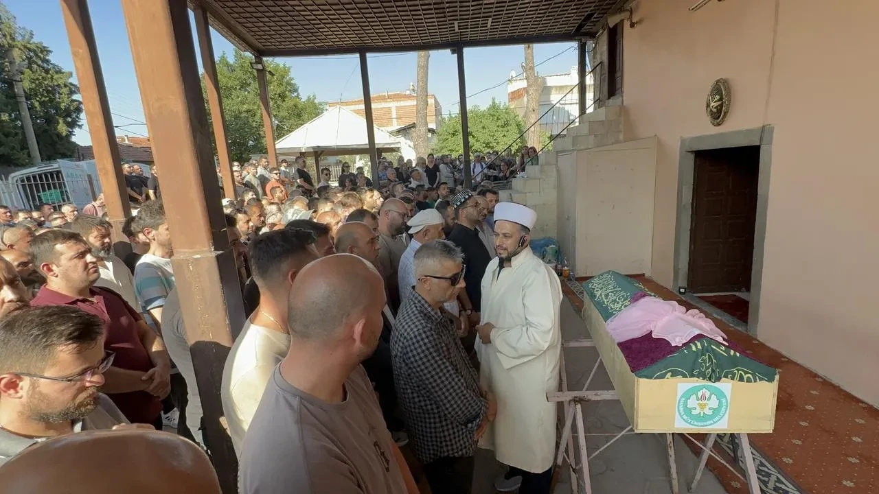 Urla tatilinde minik Nazlı Sarıl hayatını kaybetti