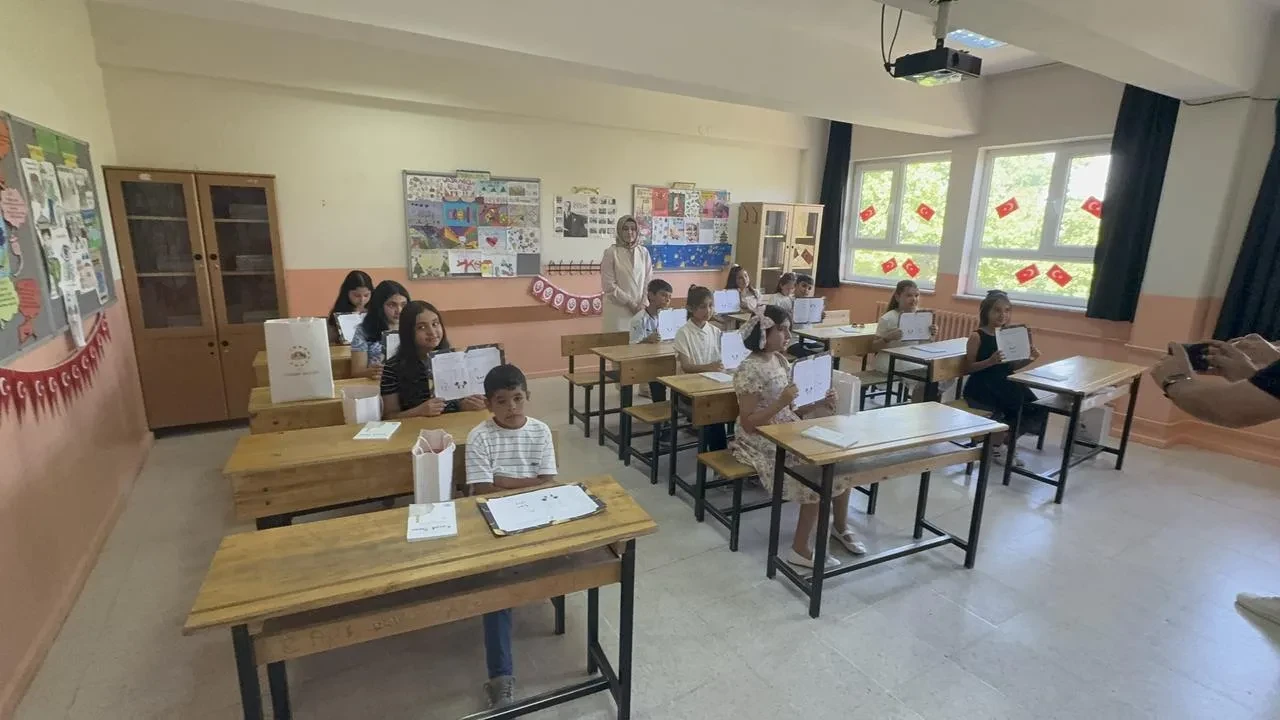 Aksarayda 86 bin öğrenci yaz tatiline başladı