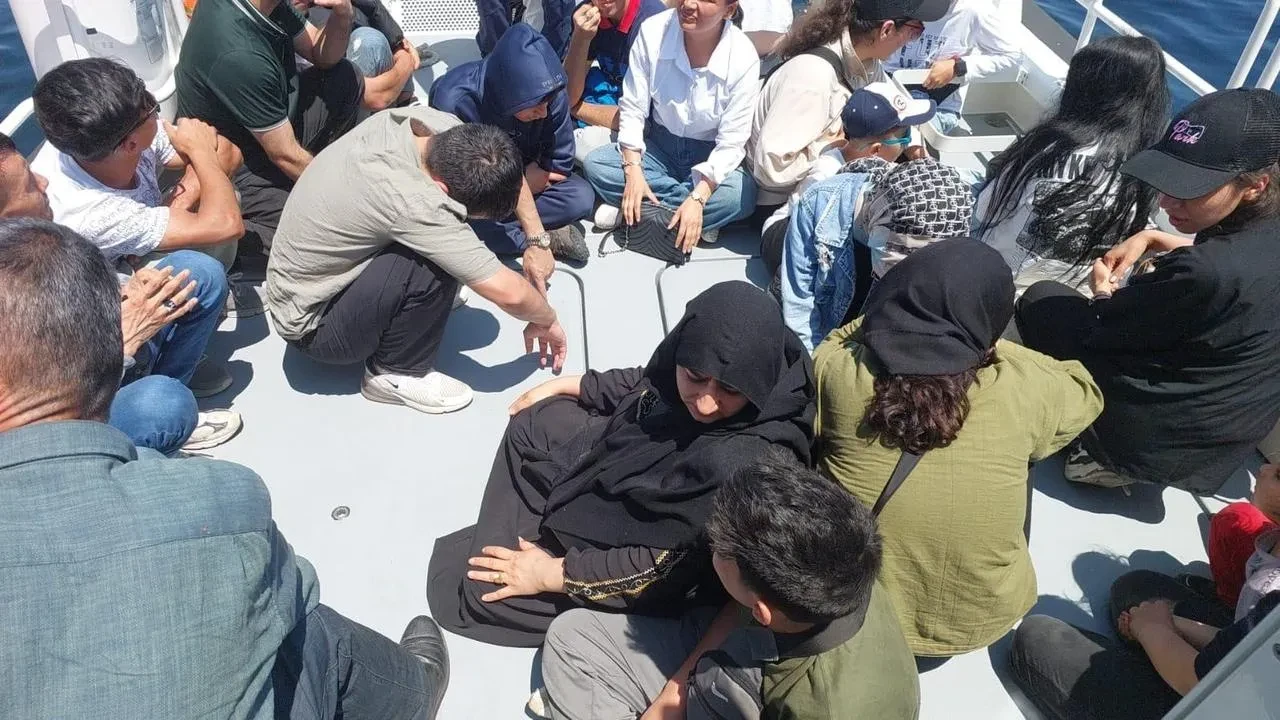 Çanakkalede tehlikeli motosiklet kullanan gençlere rekor ceza kesildi